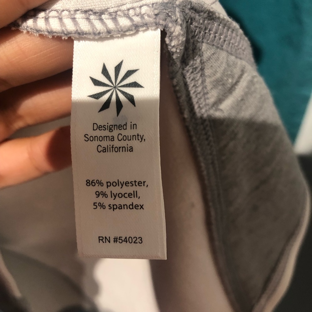 athleta fuse tee medium - Picture 4 of 6